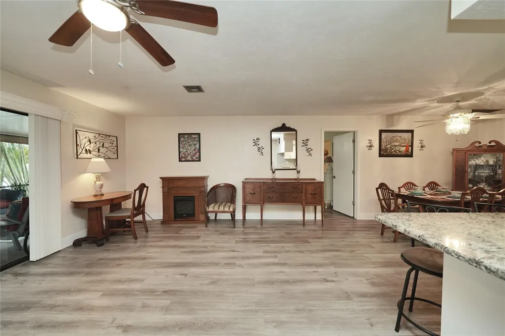 7228 REYMOOR DRIVE North Fort Myers, FL 33917