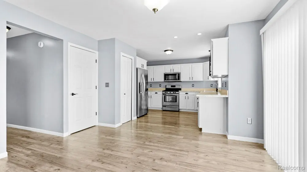 23212 Huron River Drive Rockwood City, MI 48173
