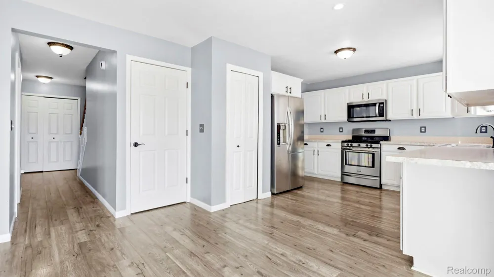23212 Huron River Drive Rockwood City, MI 48173