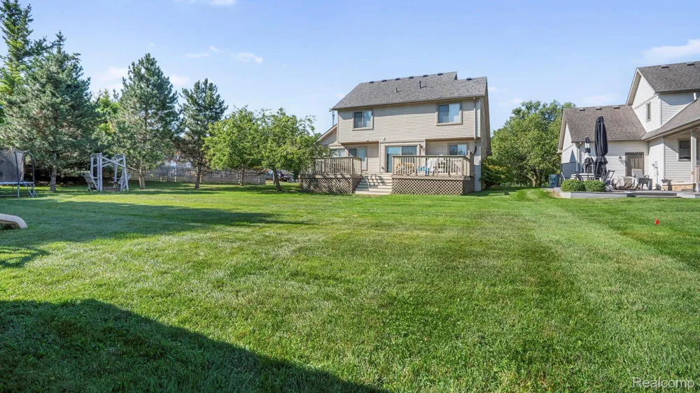 23212 Huron River Drive Rockwood City, MI 48173
