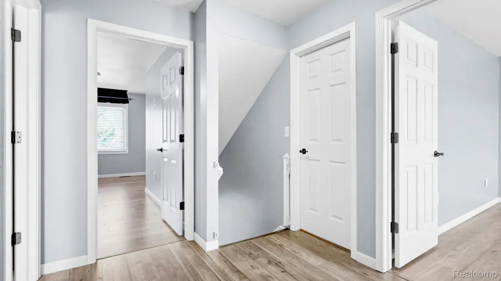 23212 Huron River Drive Rockwood City, MI 48173