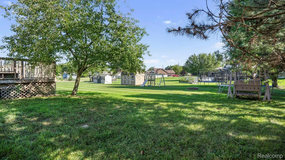 23212 Huron River Drive Rockwood City, MI 48173