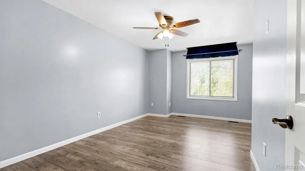 23212 Huron River Drive Rockwood City, MI 48173