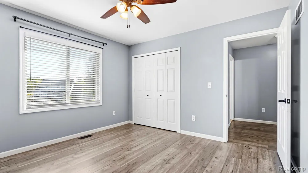 23212 Huron River Drive Rockwood City, MI 48173