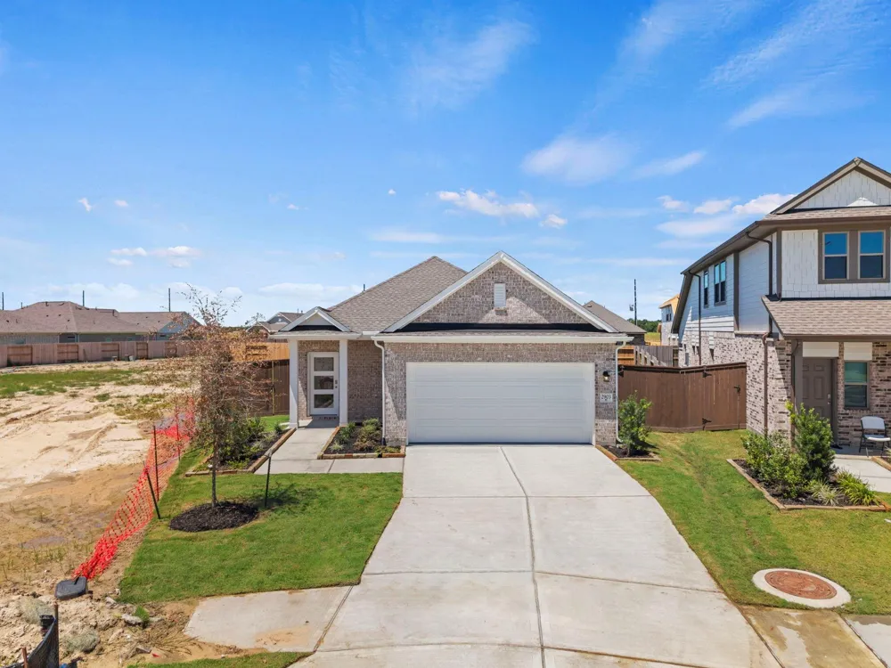 2903 Copper Falls Drive Rosharon, TX 77583