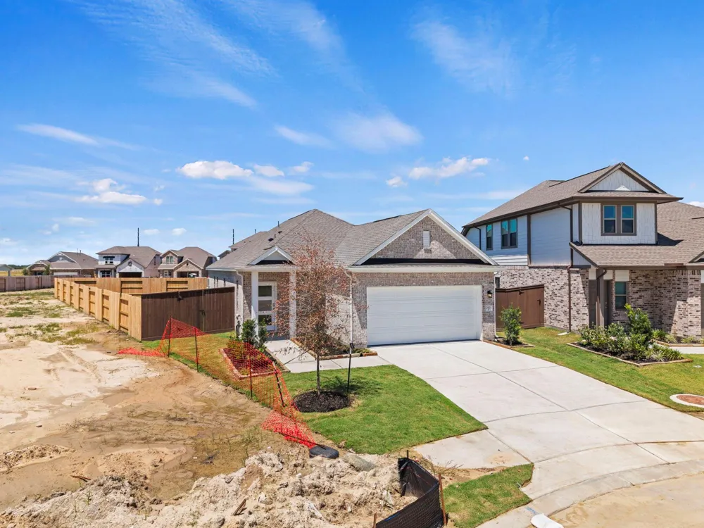2903 Copper Falls Drive Rosharon, TX 77583