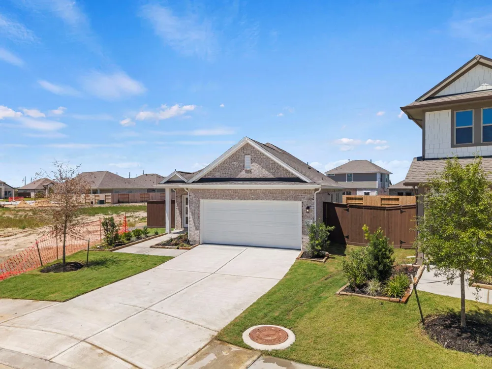 2903 Copper Falls Drive Rosharon, TX 77583