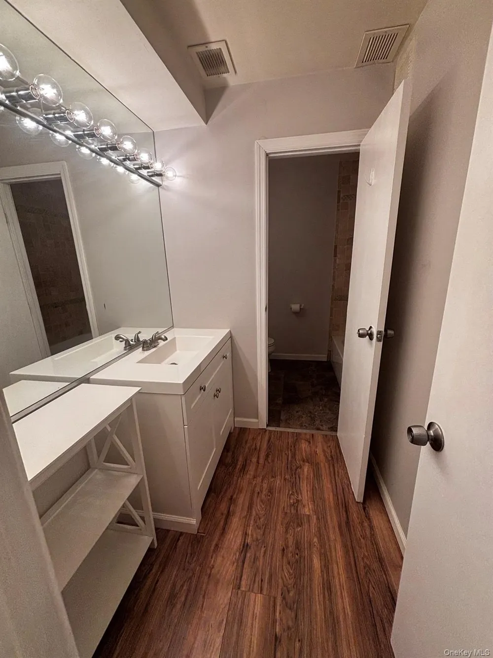 203 Lake Pointe Circle #203 Middle Island, NY 11953