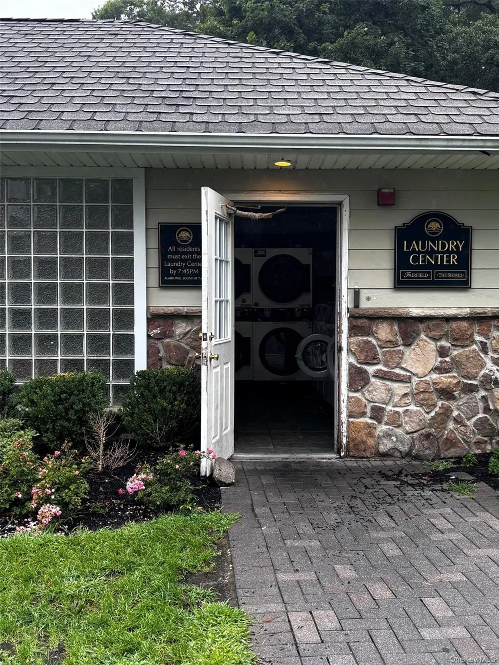 203 Lake Pointe Circle #203 Middle Island, NY 11953