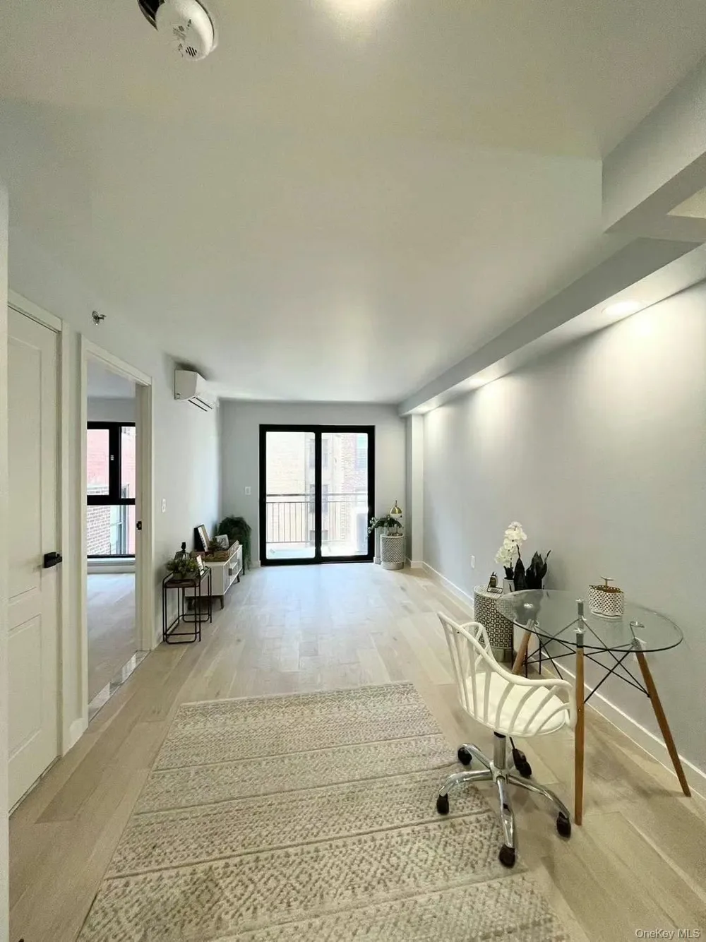 37-32 89th Street #2C Jackson Heights, NY 11372