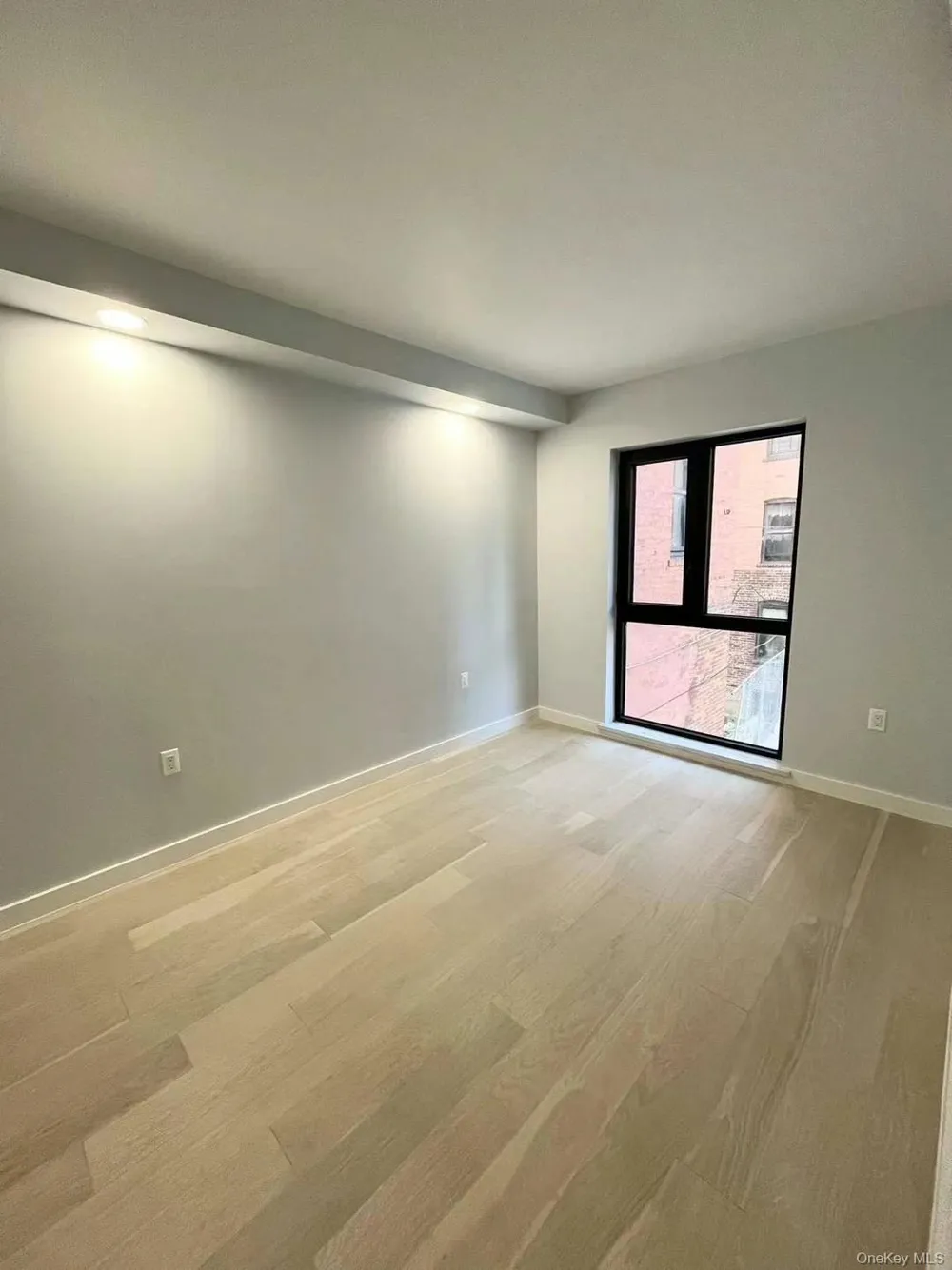37-32 89th Street #2C Jackson Heights, NY 11372