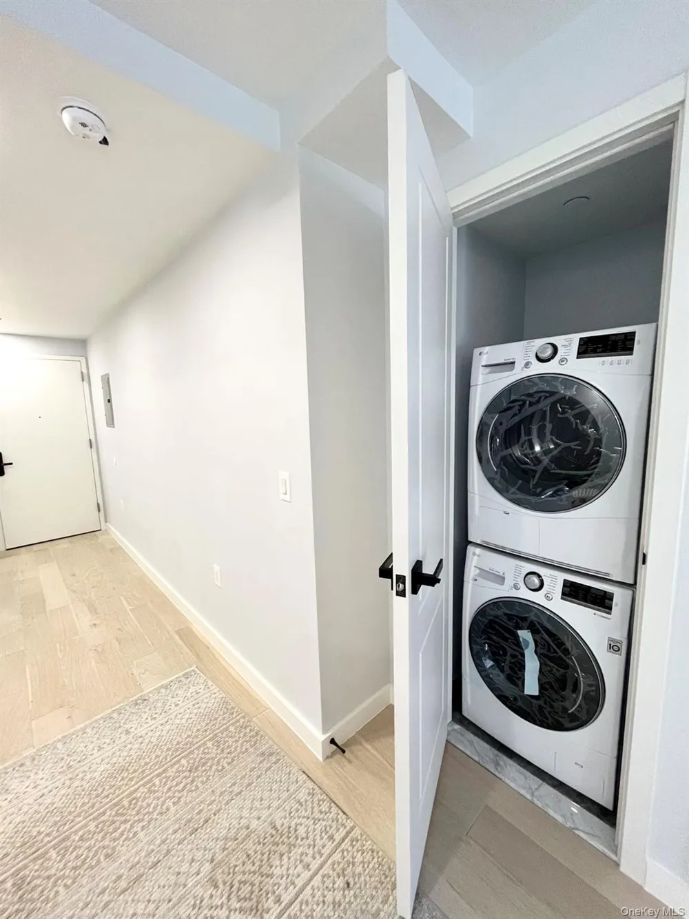 37-32 89th Street #2C Jackson Heights, NY 11372