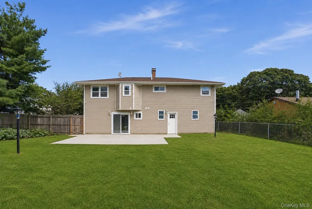 38 Golden Gate Drive Shirley, NY 11967