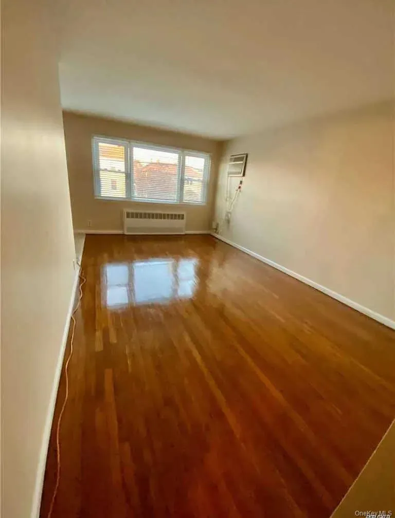 150-44 17 Th Ave Whitestone, NY 11357