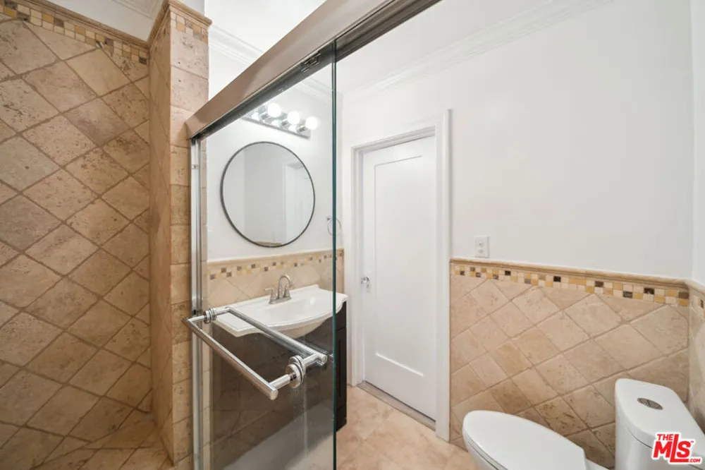 7942 Fountain Avenue West Hollywood, CA 90046
