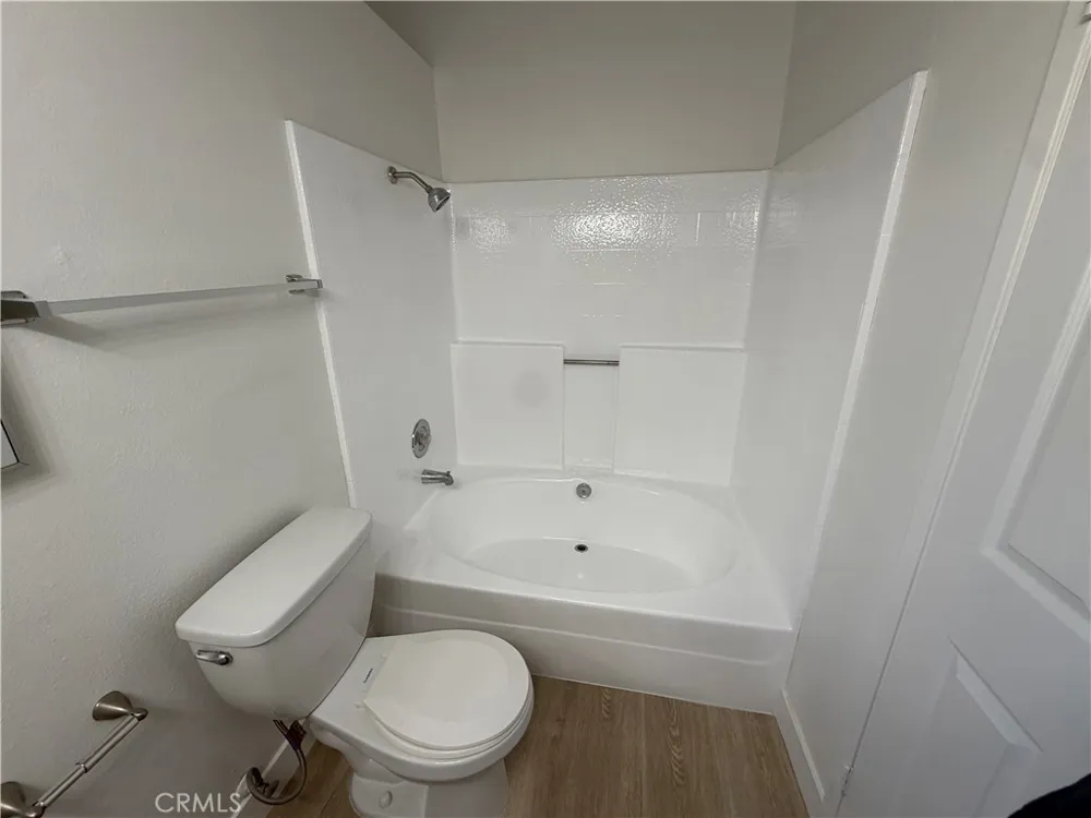 1910 Summertree Drive Perris, CA 92571