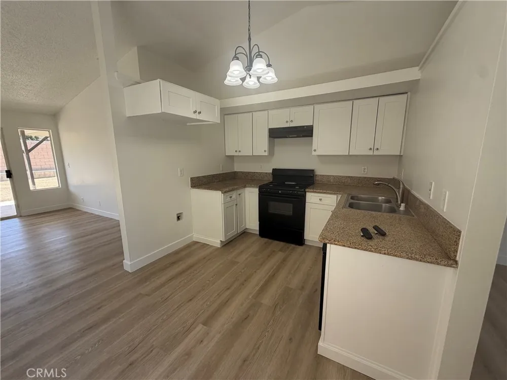 1910 Summertree Drive Perris, CA 92571