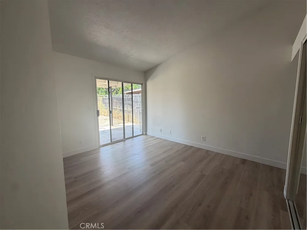 1910 Summertree Drive Perris, CA 92571