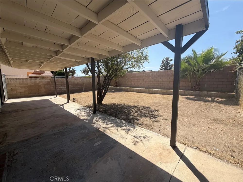 1910 Summertree Drive Perris, CA 92571