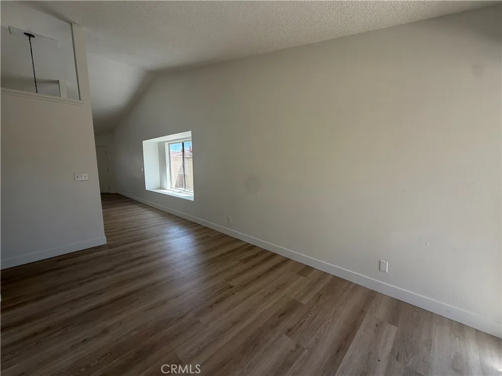 1910 Summertree Drive Perris, CA 92571