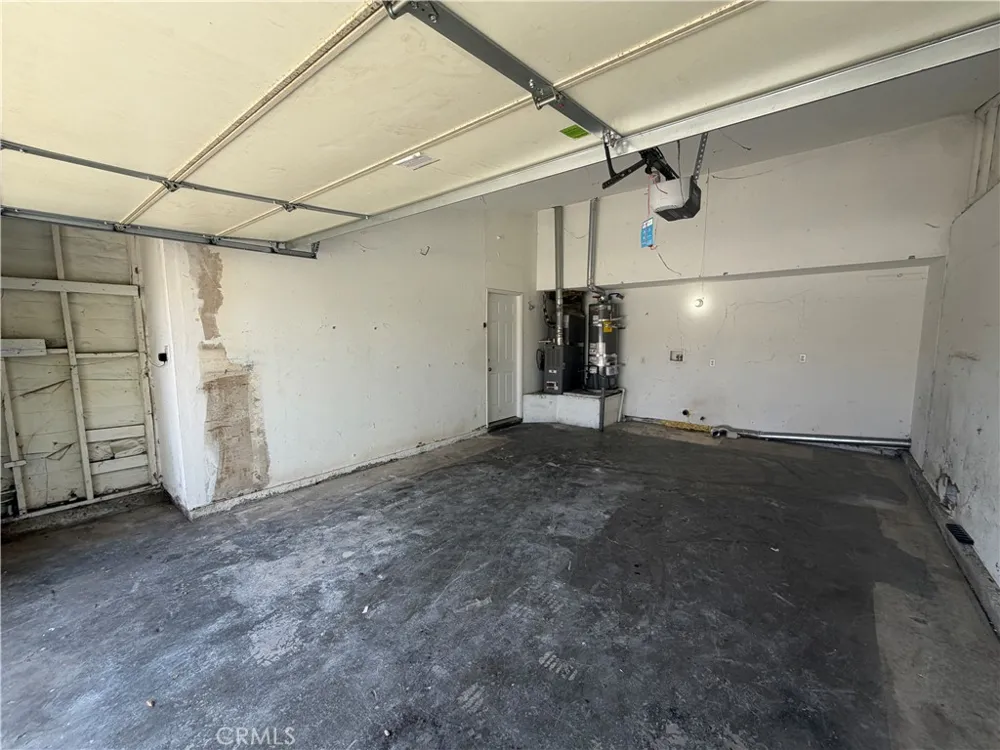 1910 Summertree Drive Perris, CA 92571