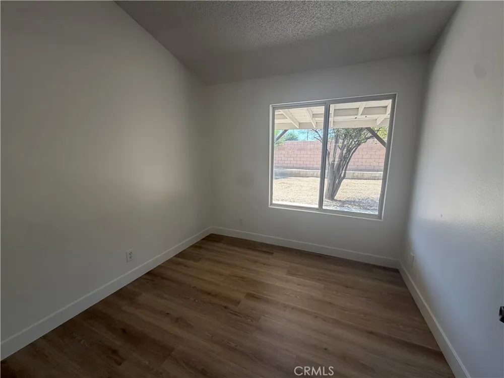 1910 Summertree Drive Perris, CA 92571