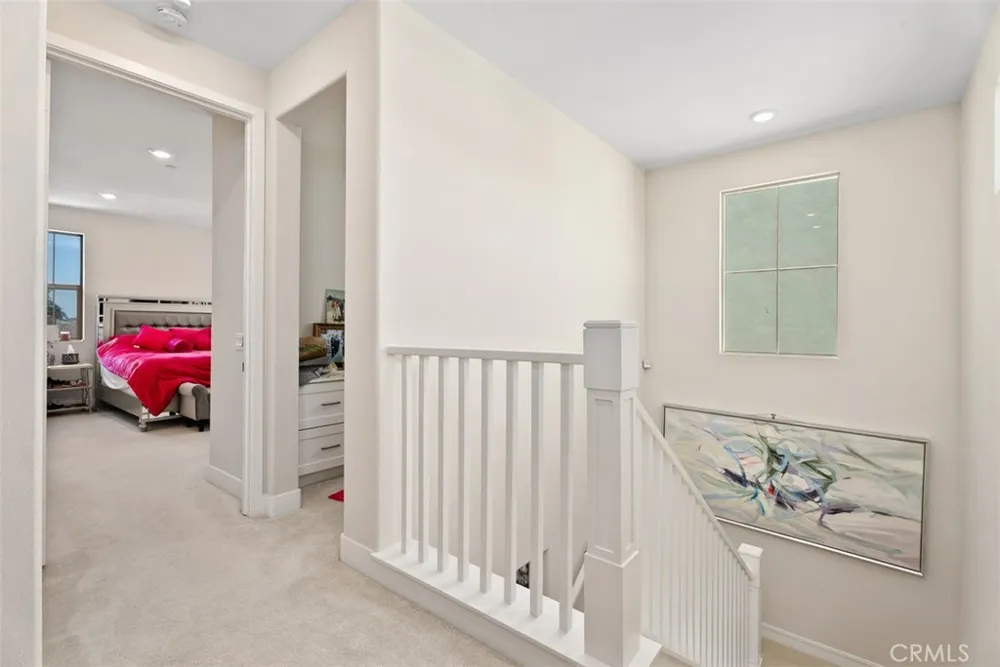 9896 Heron Fountain Valley, CA 92708