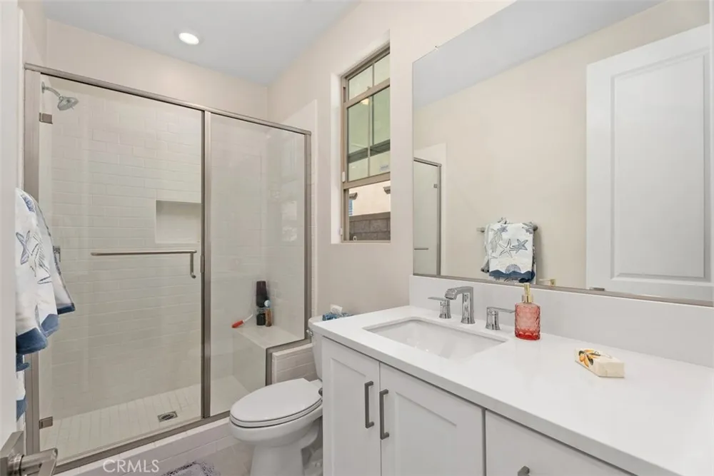9896 Heron Fountain Valley, CA 92708