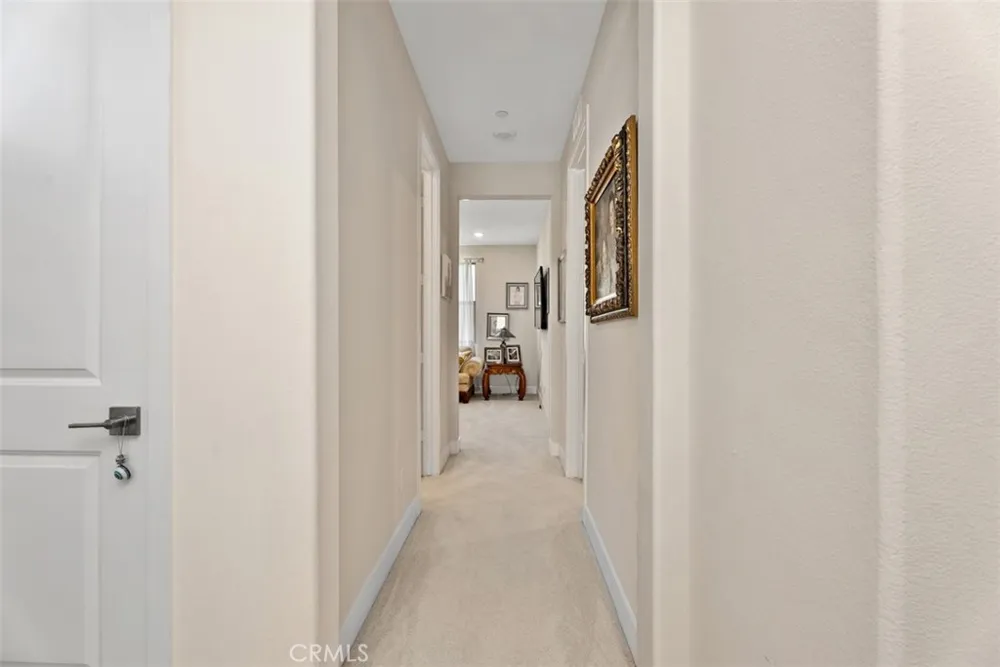 9896 Heron Fountain Valley, CA 92708
