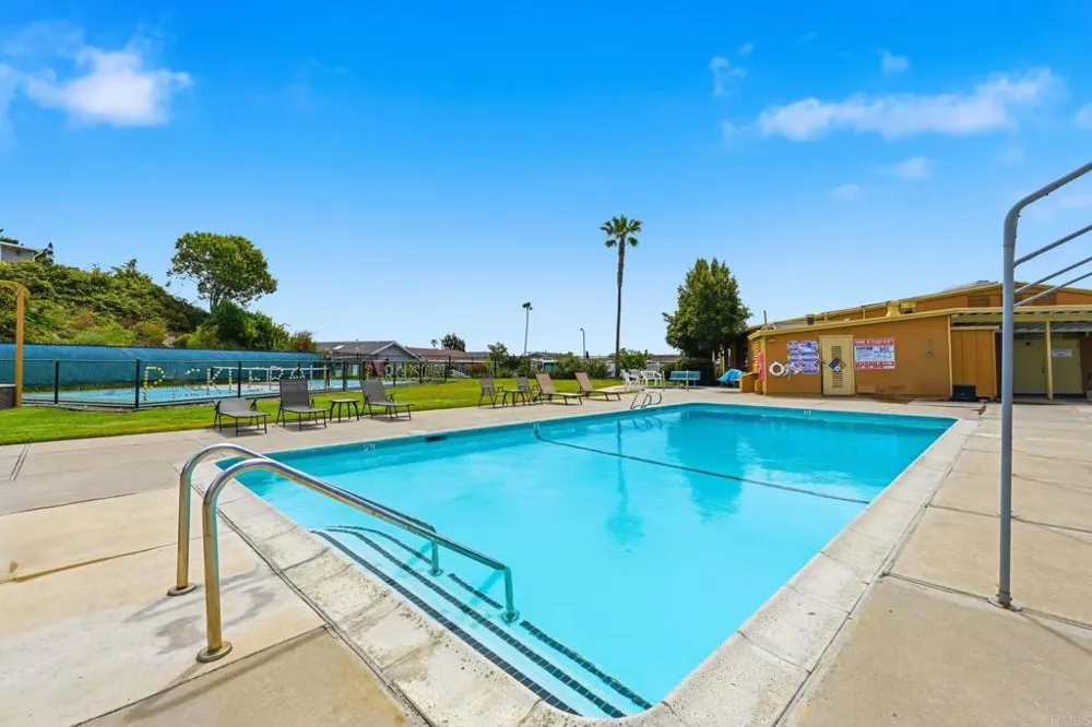 3839 Vista Campana S #8 Oceanside, CA 92057