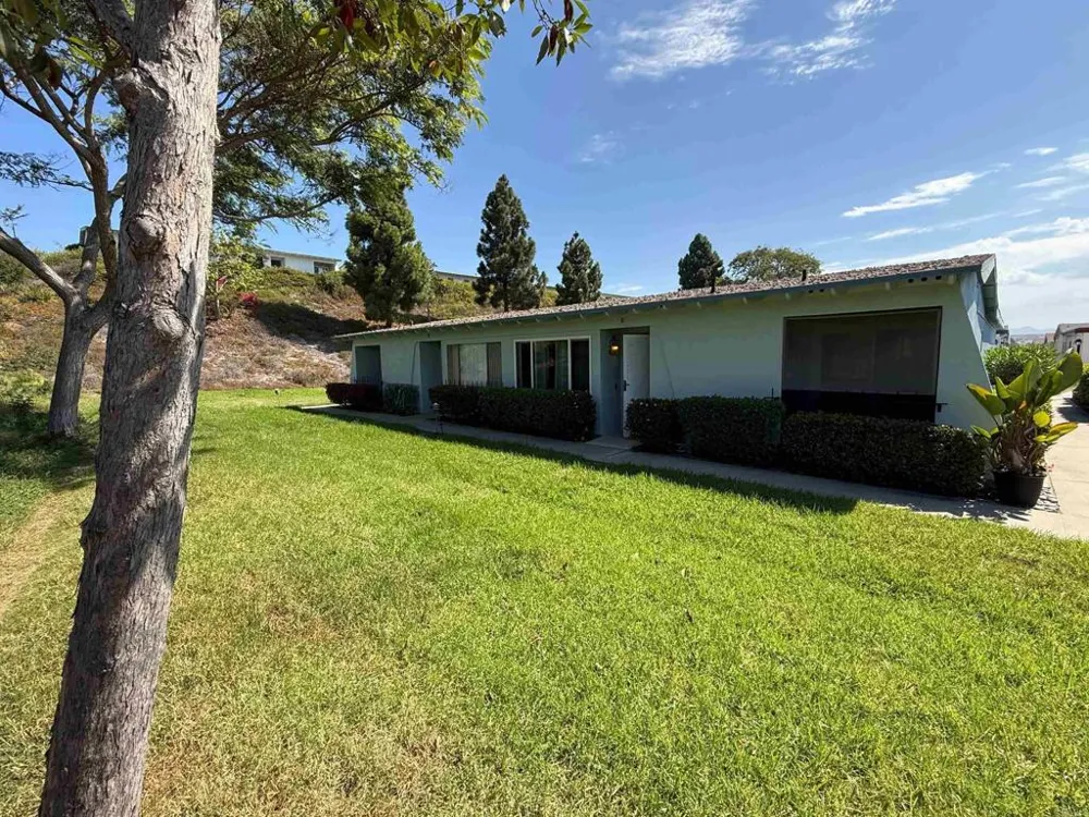 3839 Vista Campana S #8 Oceanside, CA 92057