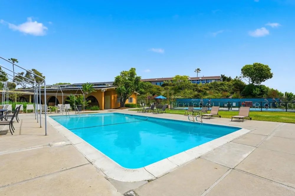 3839 Vista Campana S #8 Oceanside, CA 92057