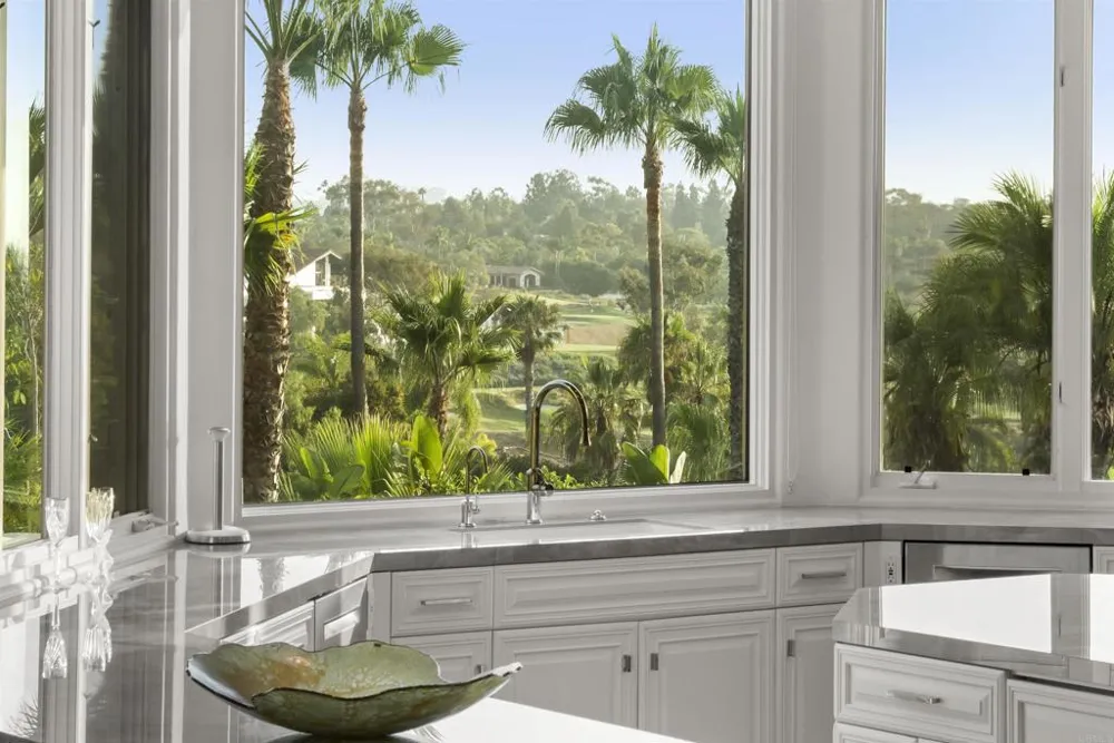 6868 Spyglass Lane Rancho Santa Fe, CA 92067