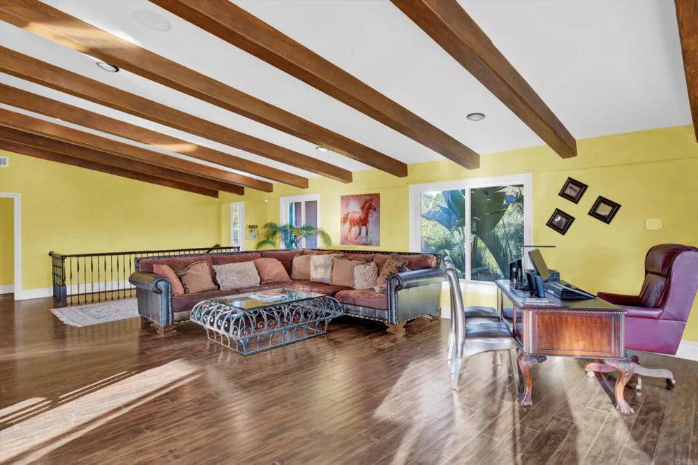 2440 Los Alisos Fallbrook, CA 92028