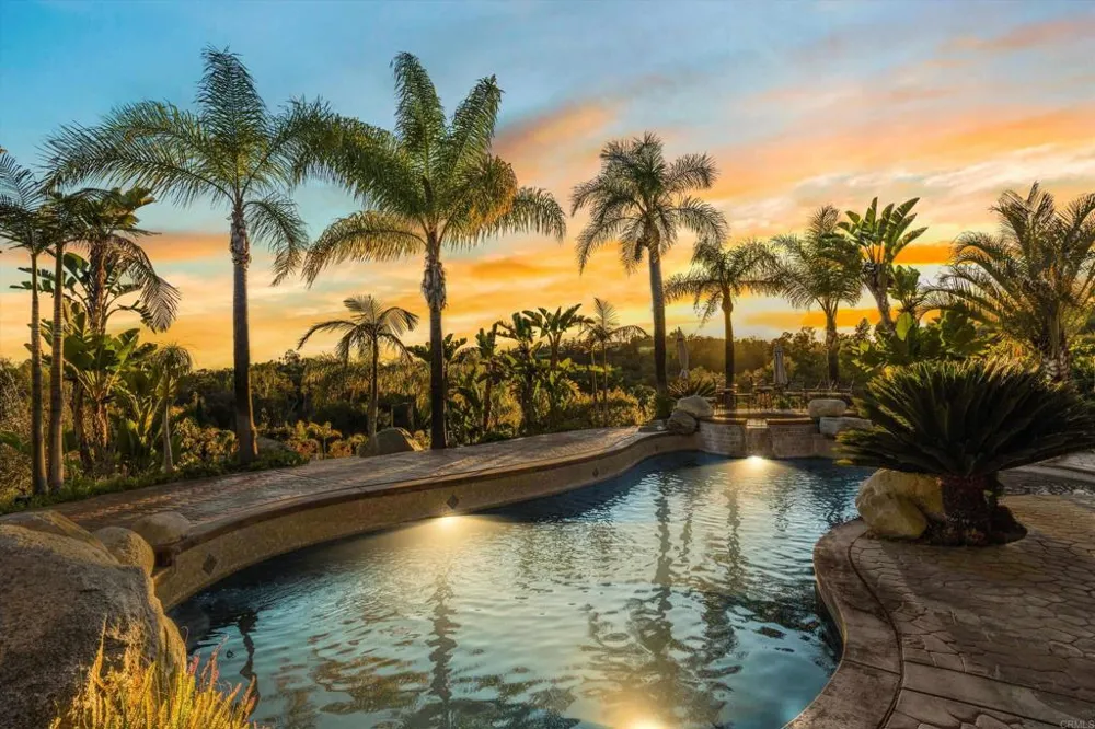 2440 Los Alisos Fallbrook, CA 92028