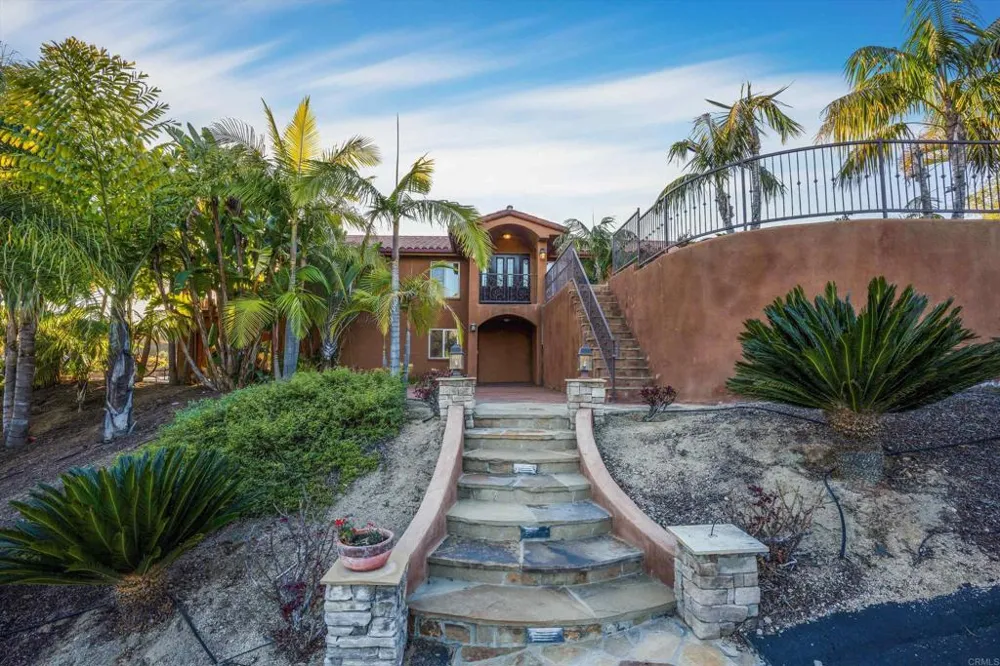 2440 Los Alisos Fallbrook, CA 92028