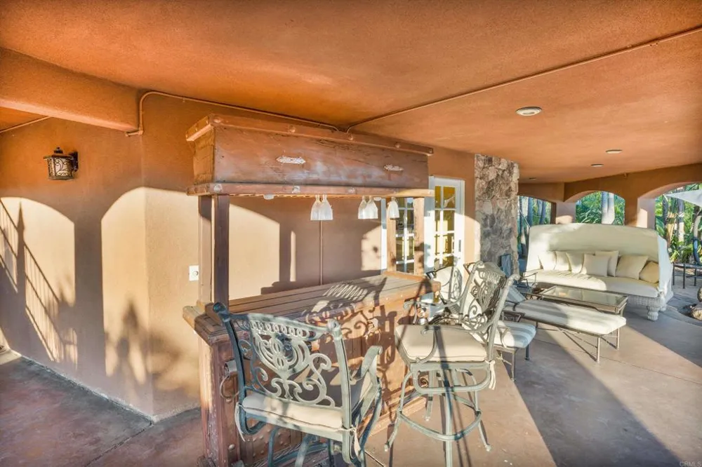 2440 Los Alisos Fallbrook, CA 92028