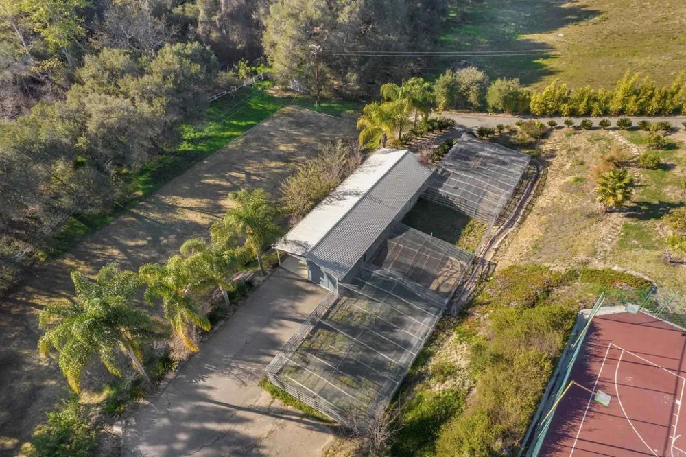 2440 Los Alisos Fallbrook, CA 92028