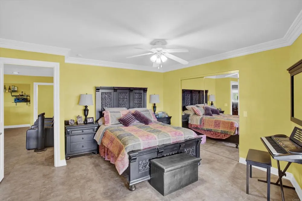 2440 Los Alisos Fallbrook, CA 92028