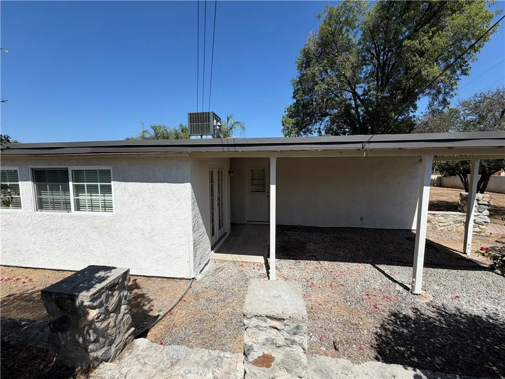 3351 Amhurst Drive Riverside, CA 92503