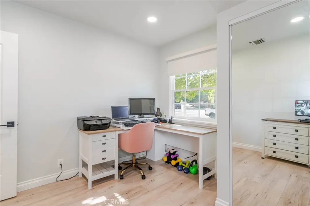 447 W Bennett Avenue Glendora, CA 91741