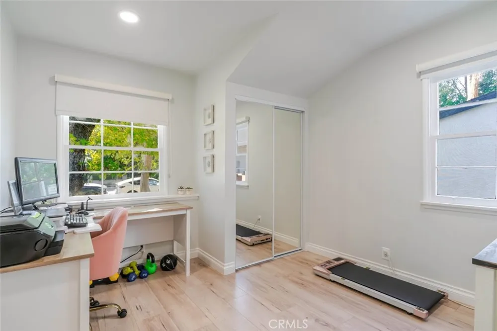447 W Bennett Avenue Glendora, CA 91741
