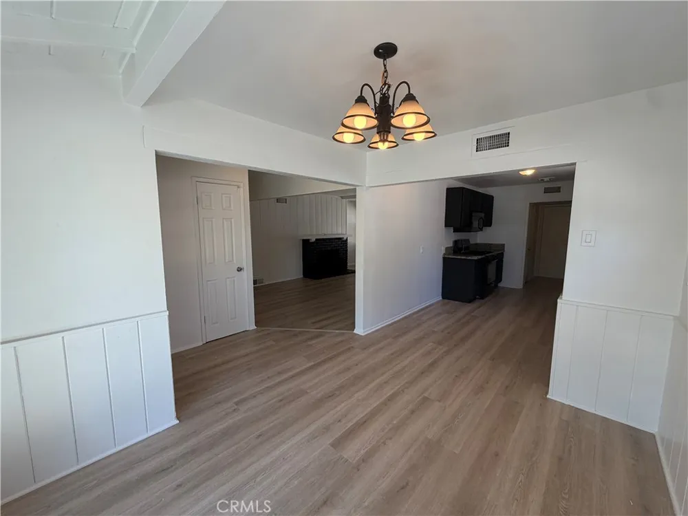 6939 Murietta Avenue Van Nuys, CA 91405