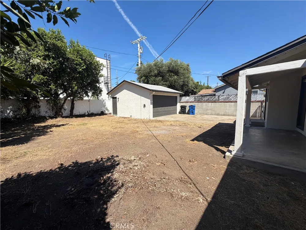 6939 Murietta Avenue Van Nuys, CA 91405