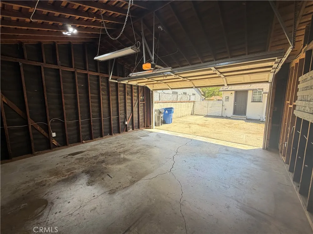 6939 Murietta Avenue Van Nuys, CA 91405