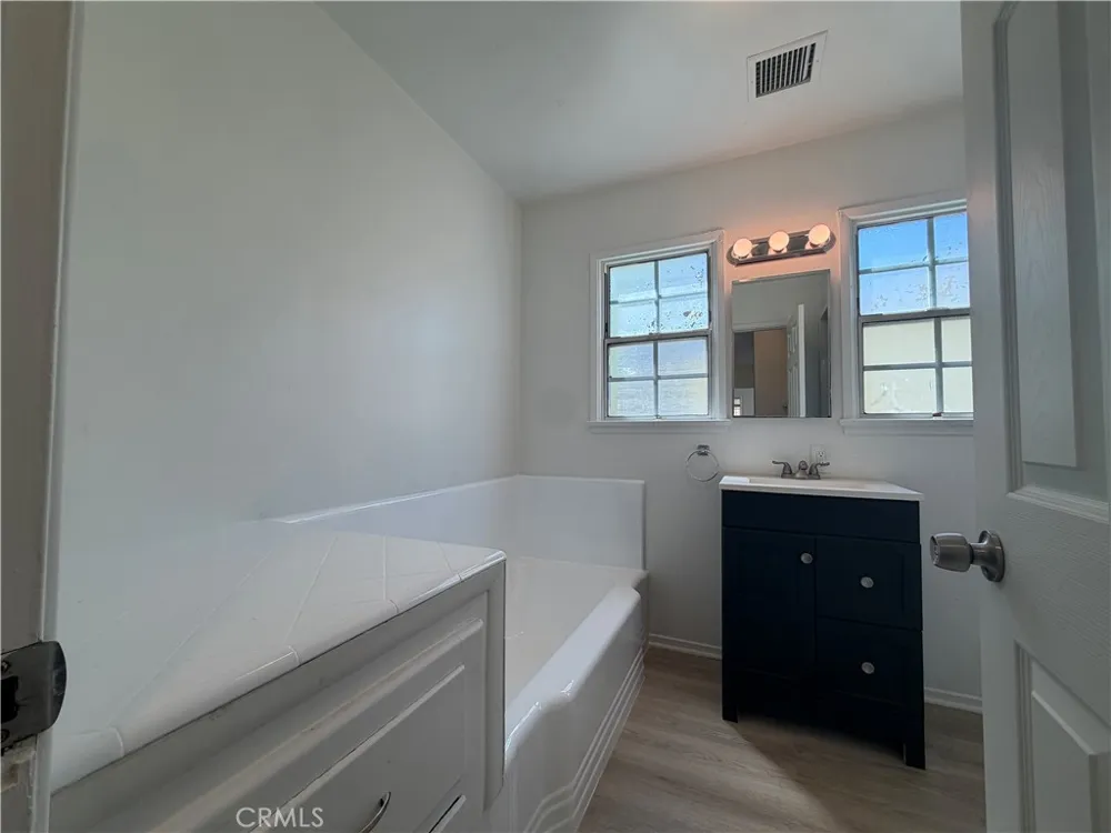 6939 Murietta Avenue Van Nuys, CA 91405