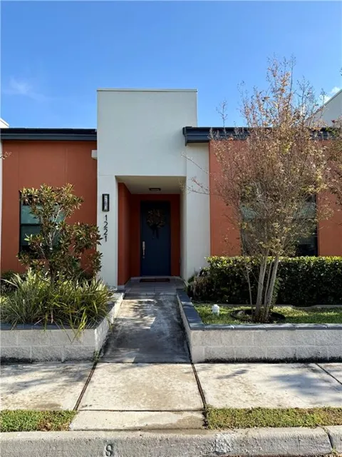 1221 Ozark Avenue