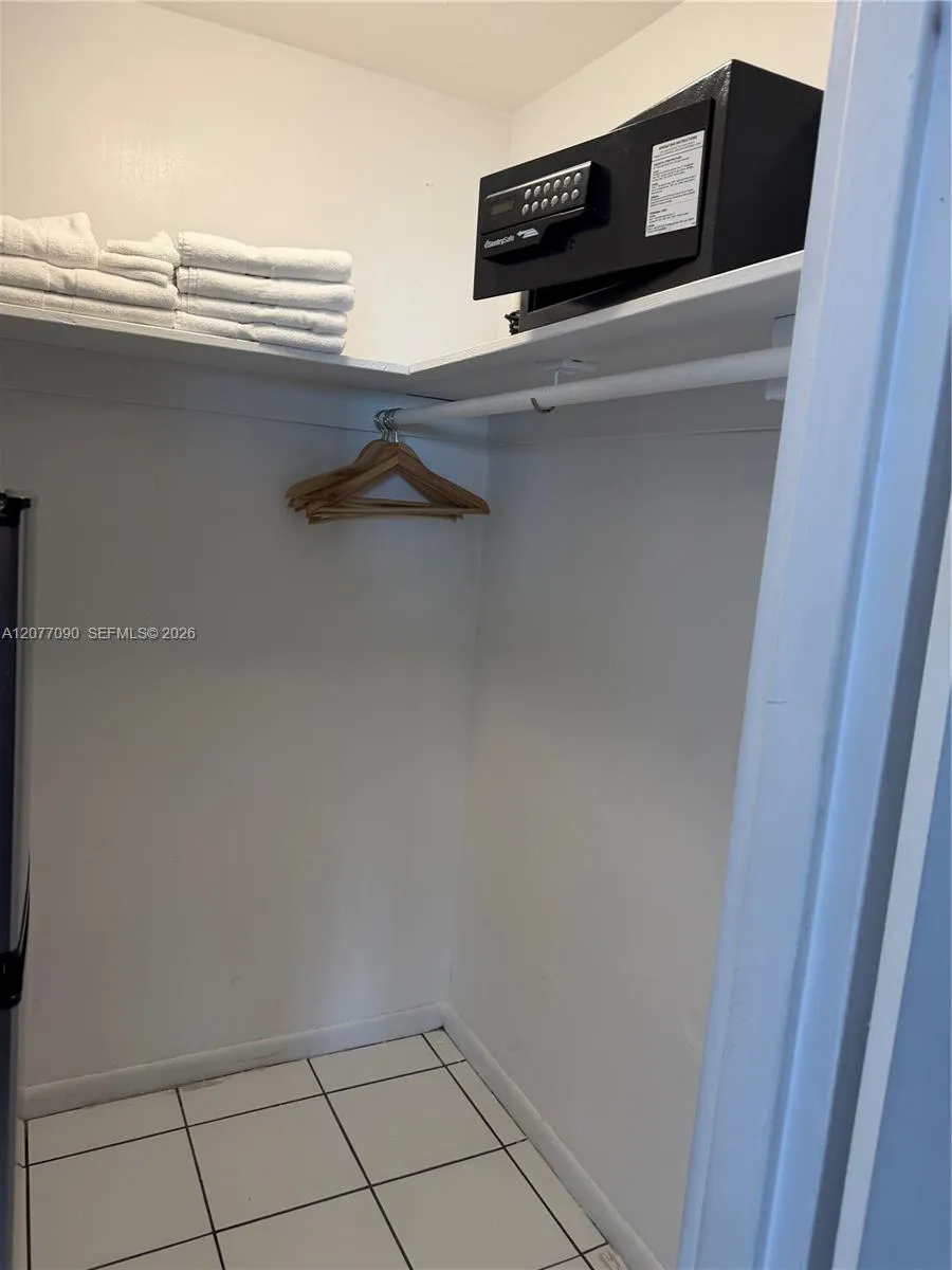5445 Collins Ave #729 Miami Beach, FL 33140
