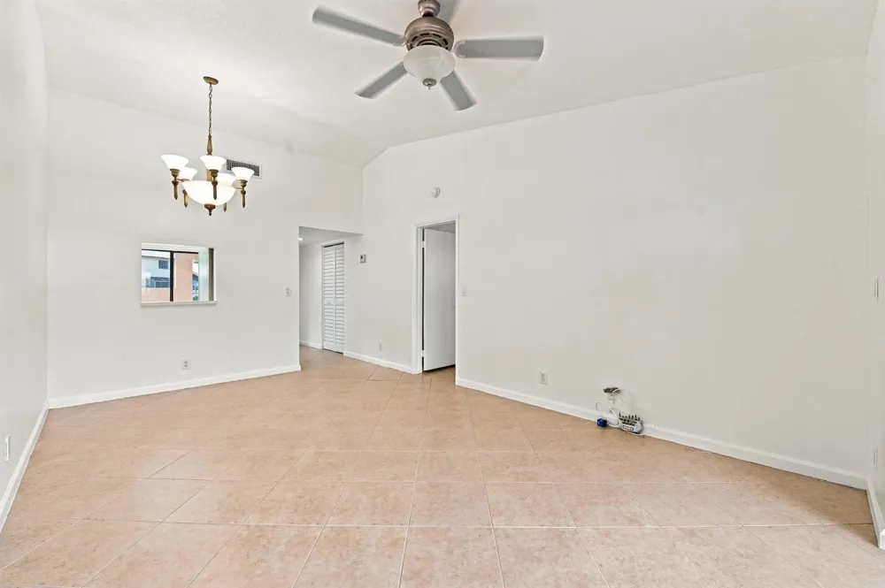 2267 NW 37th Avenue Coconut Creek, FL 33066