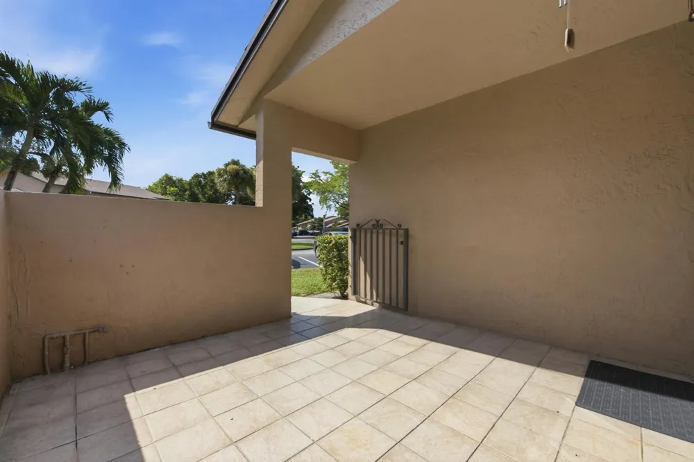 2267 NW 37th Avenue Coconut Creek, FL 33066